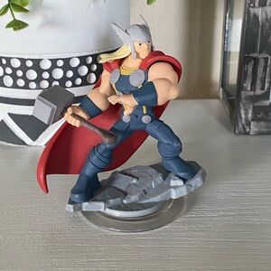 Disney Infinity 2.0 Marvel Avengers THOR Character Figure INF-1000103